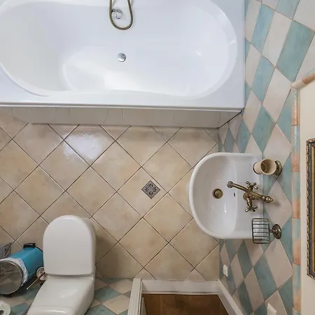 1956 Апартаменты *