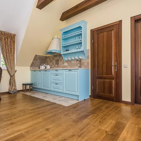 1956 * Паланга