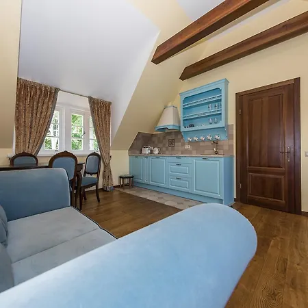 Апартаменты 1956 *